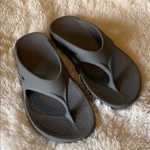 Oofos Sandals
